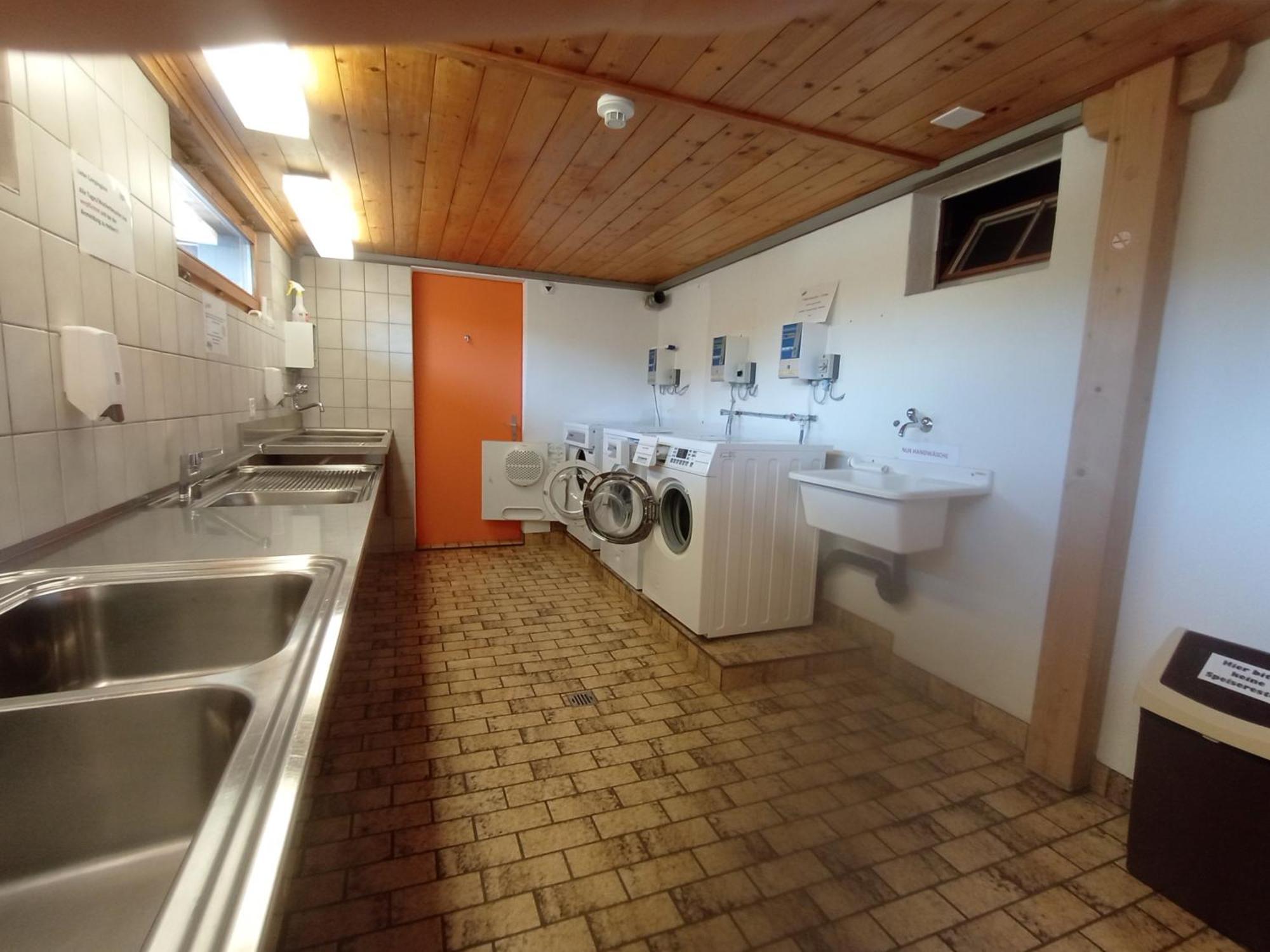 Chambre Double Doppelzimmer Camping Jaunpass Больтиген Экстерьер фото